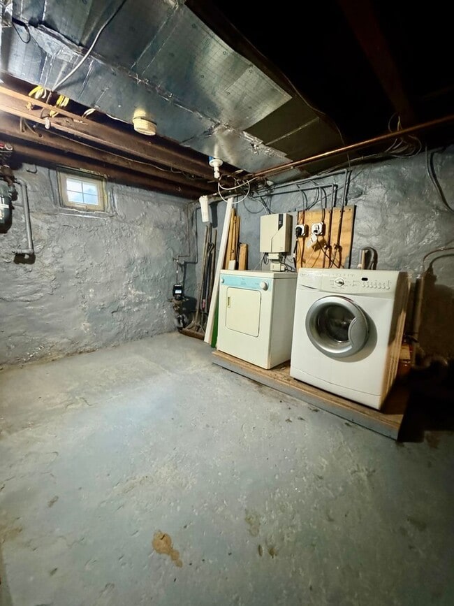 Building Photo - Charming 2-Bedroom Home in Fishtown/Olde R...