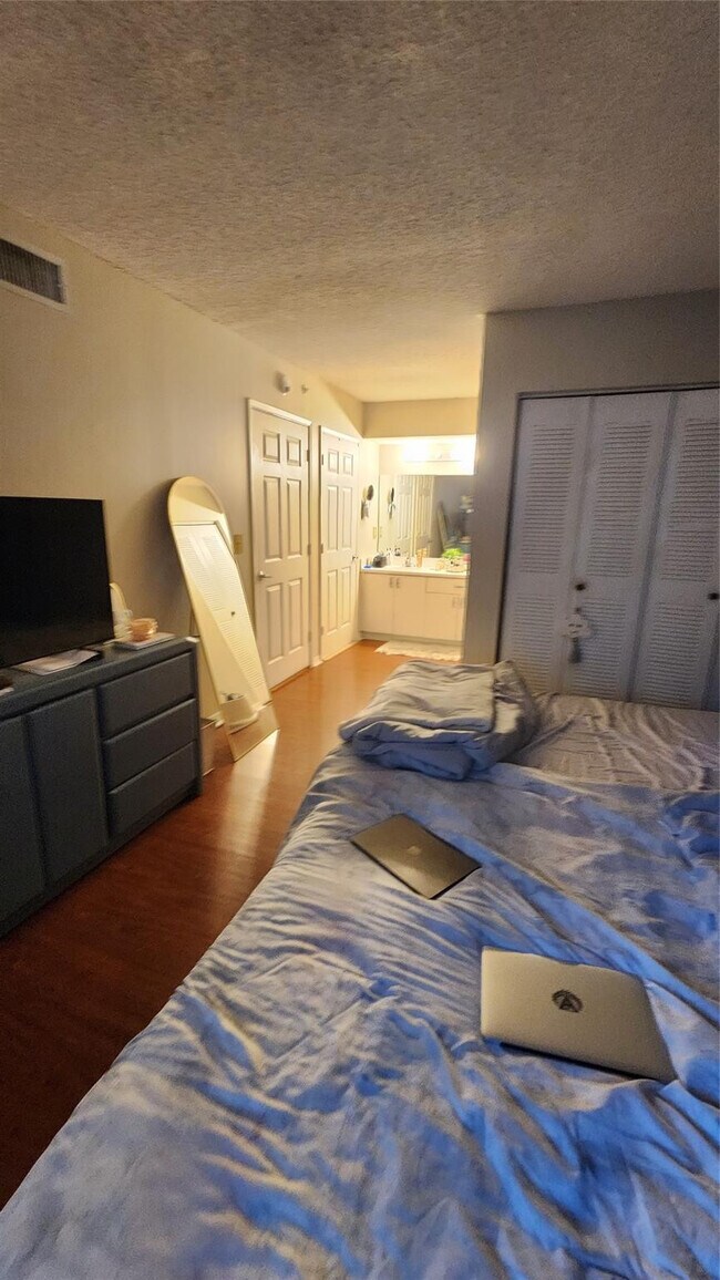 Building Photo - 3874 Lyons Rd