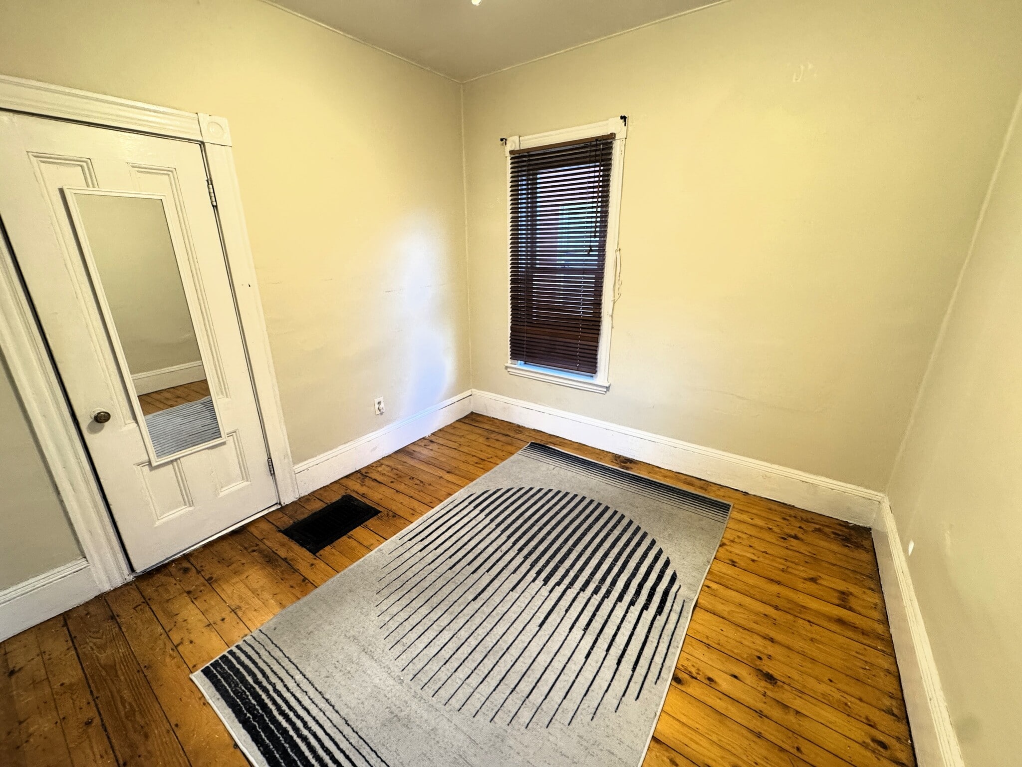 Building Photo - 377 Highland Ave