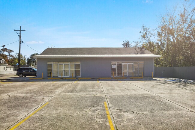 Building Photo - 13880 Hayne Blvd