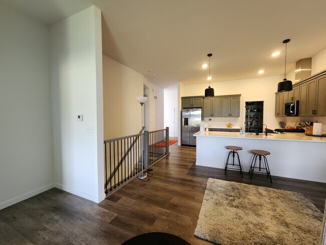 Building Photo - 114 Dogwood Ln