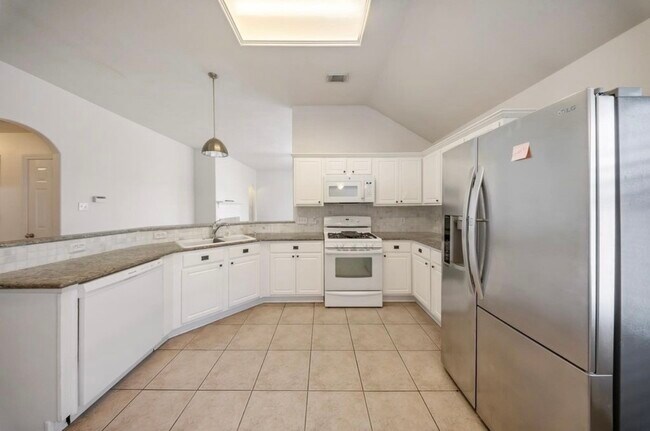 Building Photo - 6715 Rockwall Trail Dr