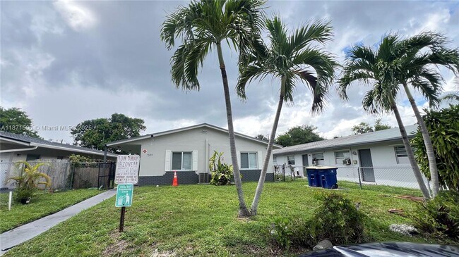 Primary Photo - 701 SW 15th Ave