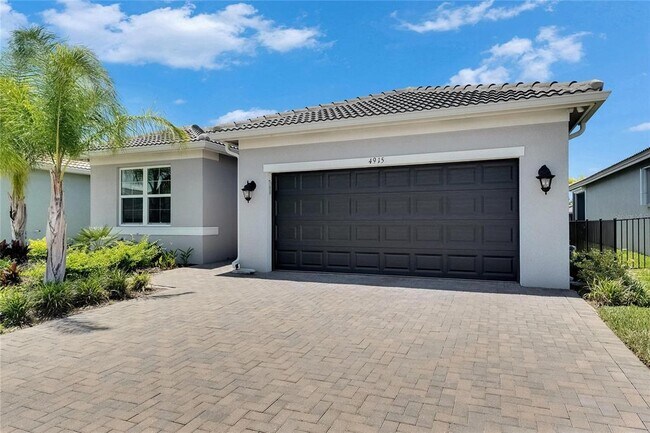 Building Photo - 4915 Sienna Isles Ave