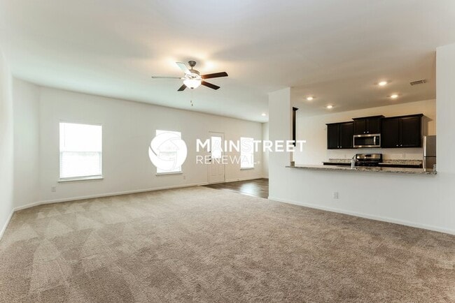 Building Photo - 4 Bedroom Pet-Friendly Home in New Braunfe...