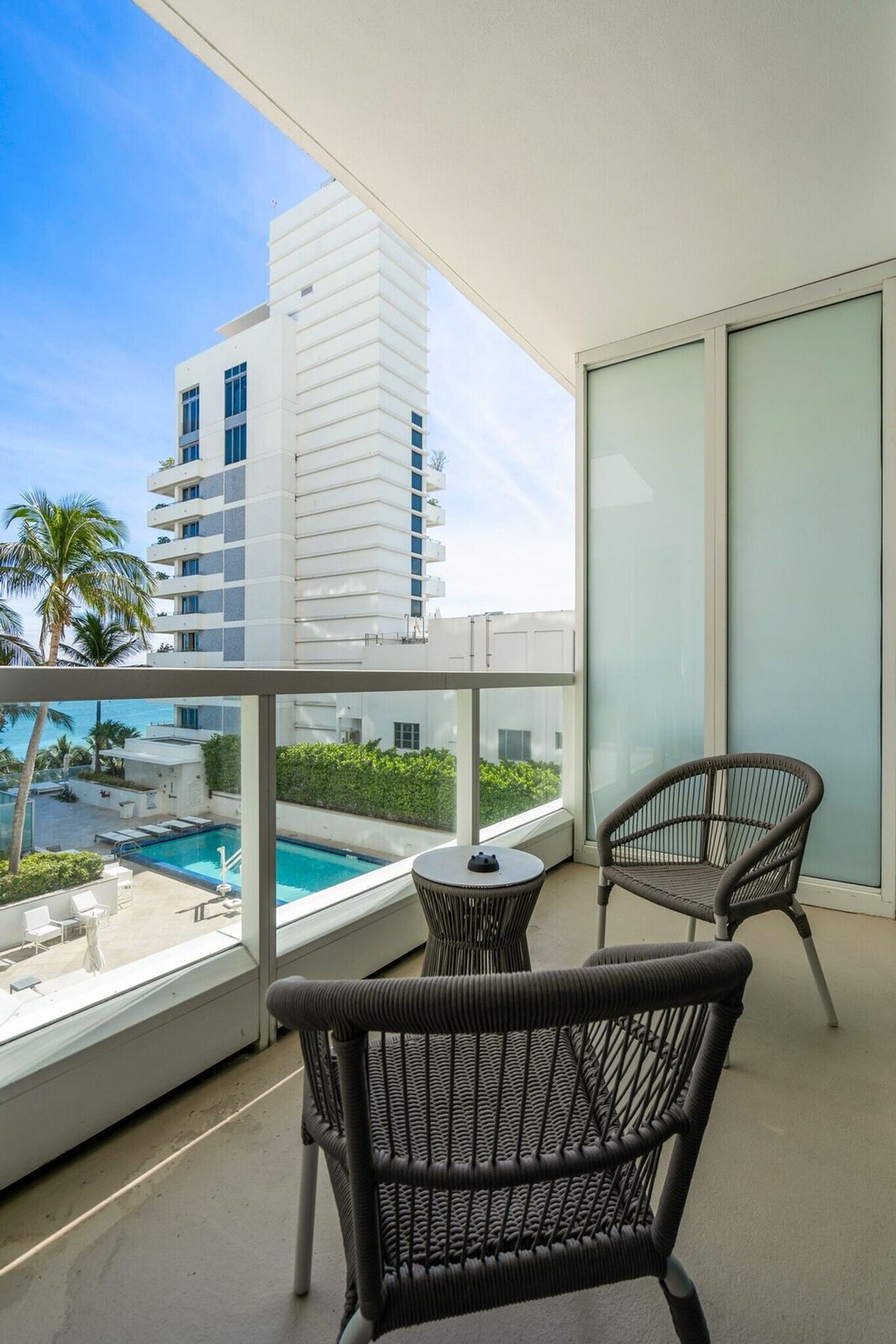 Building Photo - 4343 Collins Ave