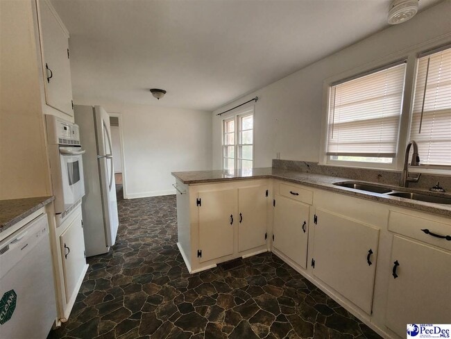 Building Photo - 2345 W McCown Dr