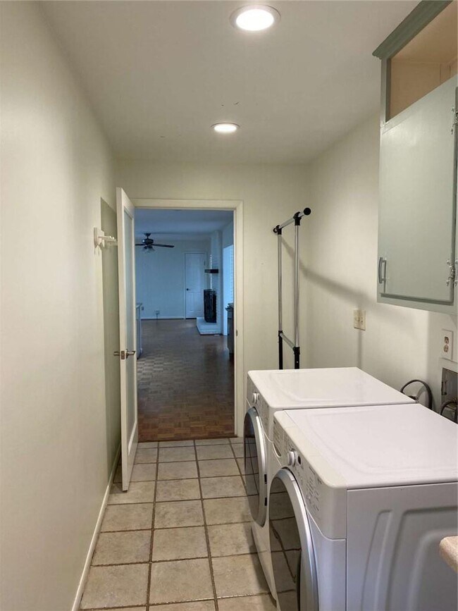 Building Photo - 2731 Hilo Ct