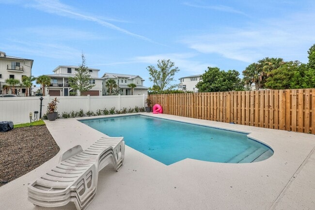Building Photo - Rental available in Isle of Palms