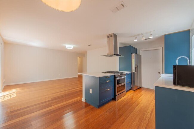Building Photo - 7808 Clydesdale Dr