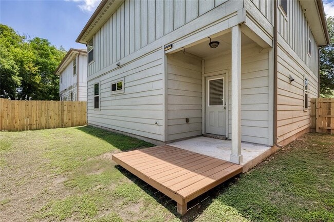 Building Photo - 5817 Loblolly Ln