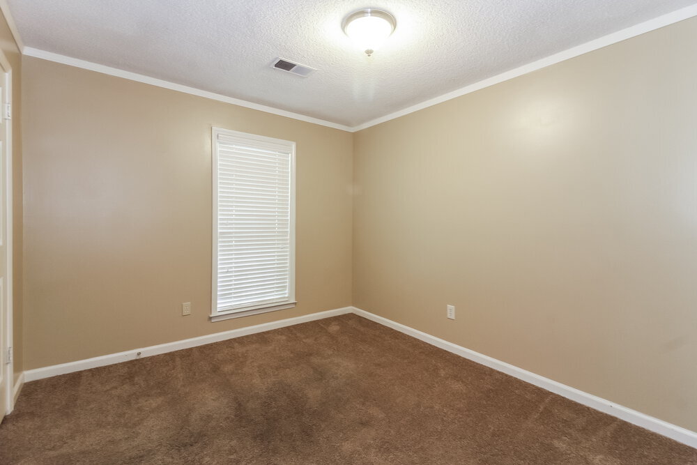 Building Photo - 6708 Henredon Dr