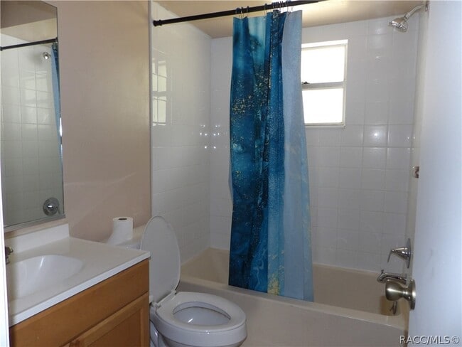 Building Photo - 520 Independence Hwy