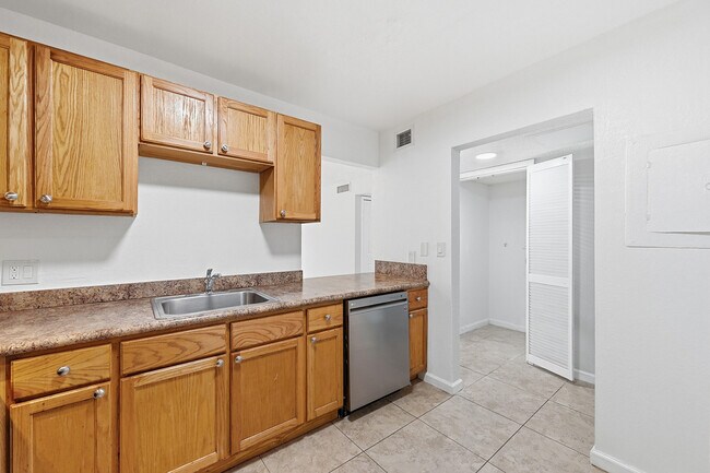 Building Photo - 7541 NW 16th St