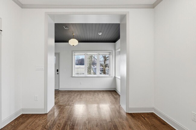 Building Photo - 4695 N 16th St