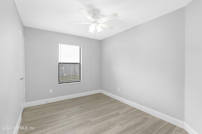 Building Photo - 3912 English Colony Dr S