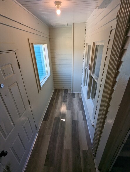 Building Photo - 815 G St