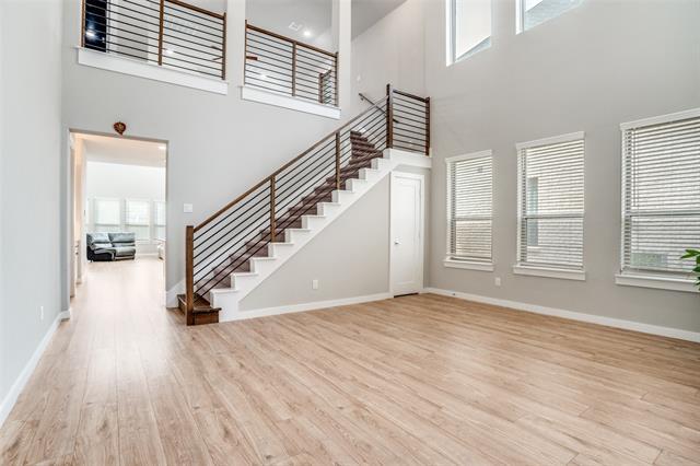 Building Photo - 1291 Crescent Ln