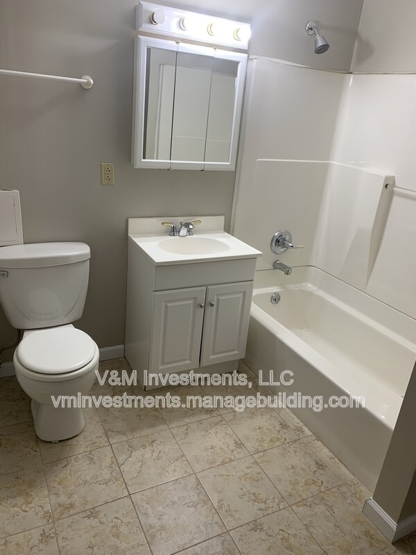 Building Photo - 3837 Wem Dr