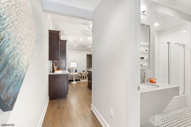 Building Photo - 409 Westfield Ave