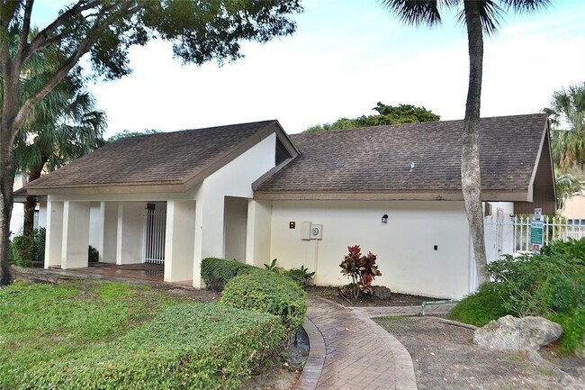 Building Photo - 8237 NW 8th Ct