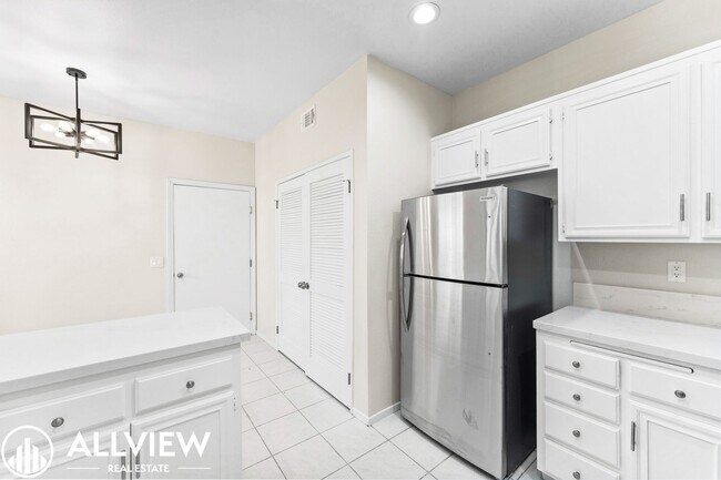Building Photo - Charming San Juan Capistrano Home with Garage & Modern Amenities