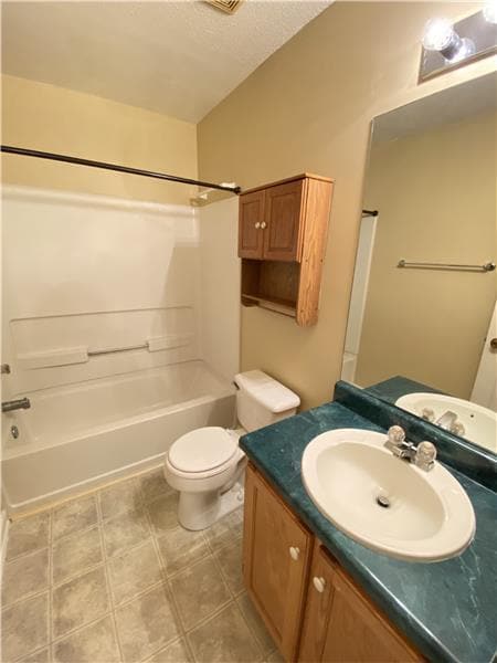 Building Photo - 11 Blue Gill Ln