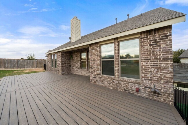 Building Photo - 6905 Etna Way