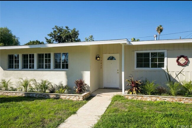 Building Photo - 19429 Lull St