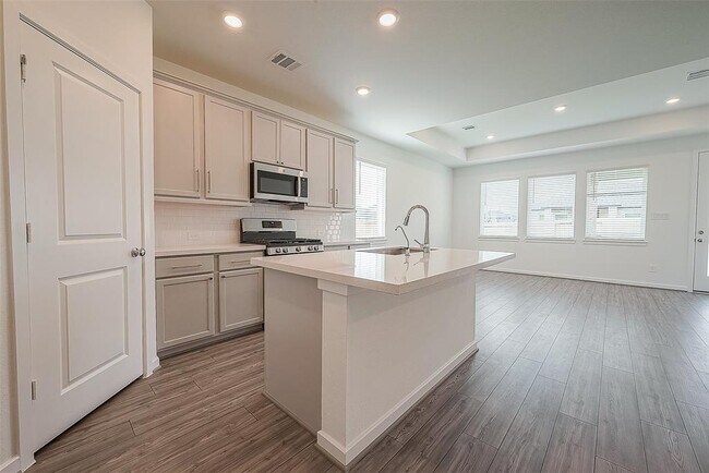 Building Photo - 21834 Sunshine Cove Ln