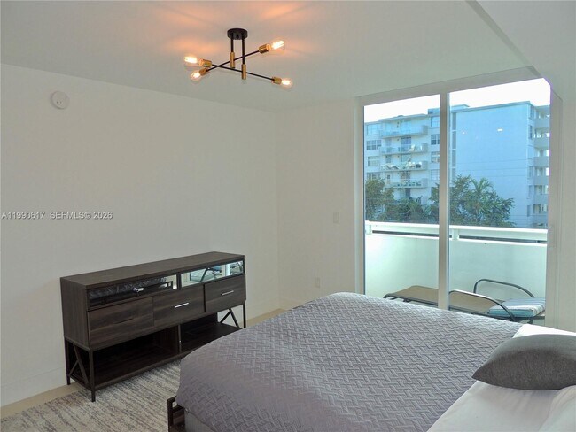 Building Photo - 1170 101st St