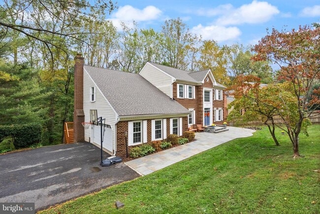 Primary Photo - 10303 Bear Creek Dr