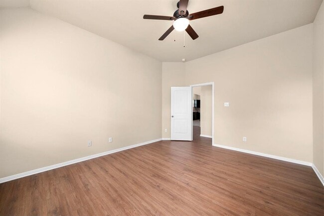 Building Photo - 25426 Saddlebrook Champion Way