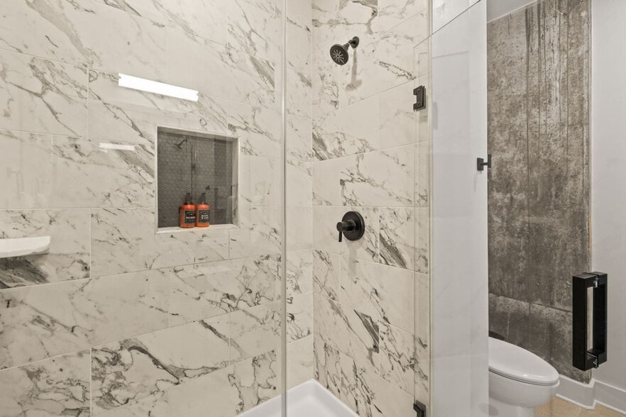 Building Photo - 605 N 12th St