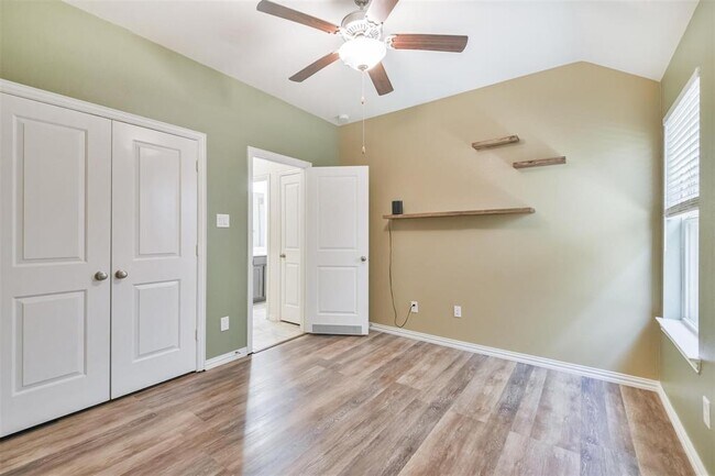 Building Photo - 23741 Juniper Valley Ln