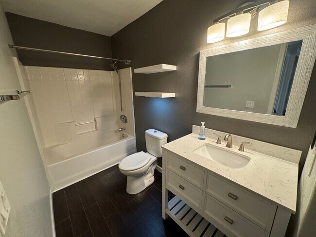 Building Photo - Charming 1-Bedroom Home in the heart of Gilbert – Prime Location!