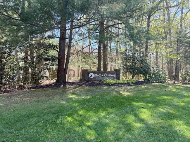 Building Photo - 81 Colonial Ct