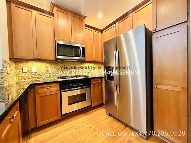 Building Photo - 1092 Glenridge Pl NE