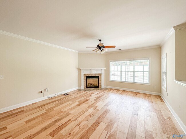Building Photo - 2303 Palisades Ct SW