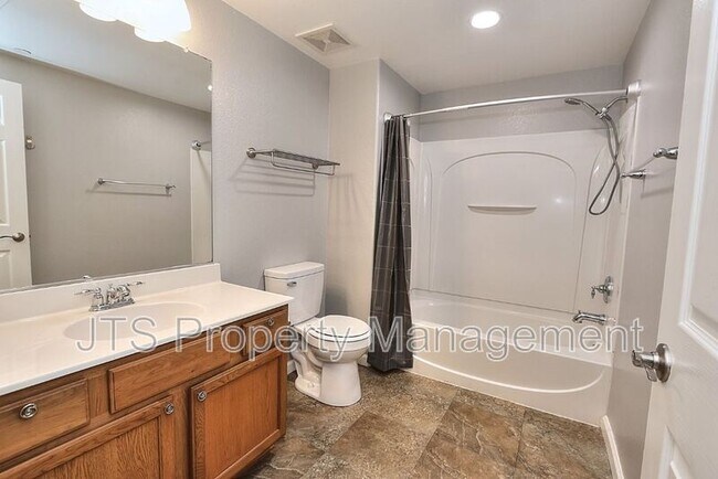 Building Photo - 12400 Fair Oaks Blvd