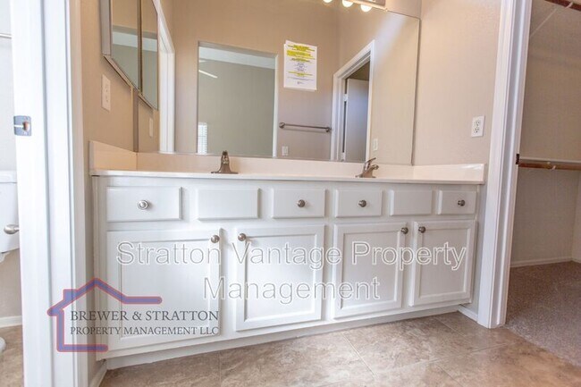 Building Photo - 3533 W Sousa Ct