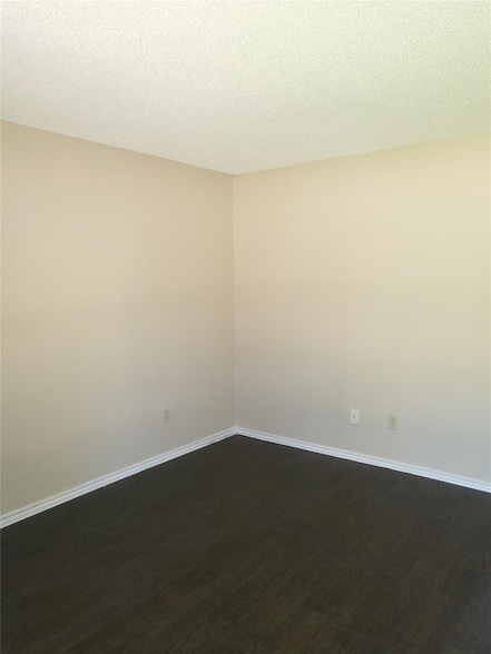 Building Photo - 8005 Rothington Rd