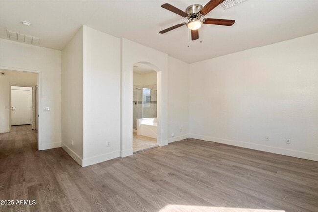 Building Photo - 12565 W Apodaca Dr
