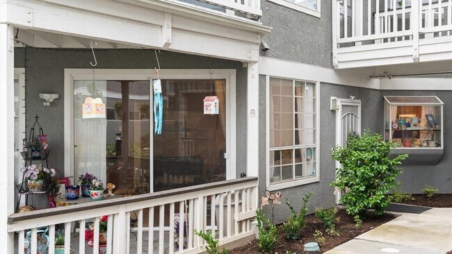Building Photo - 10371 Garden Grove Blvd