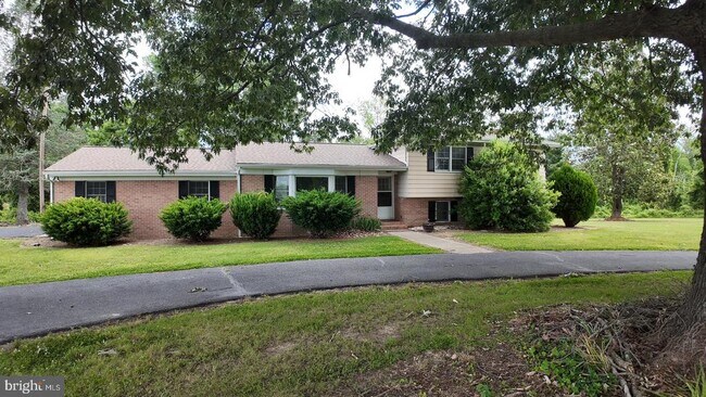 Building Photo - 8936 Goldsborough Neck Rd