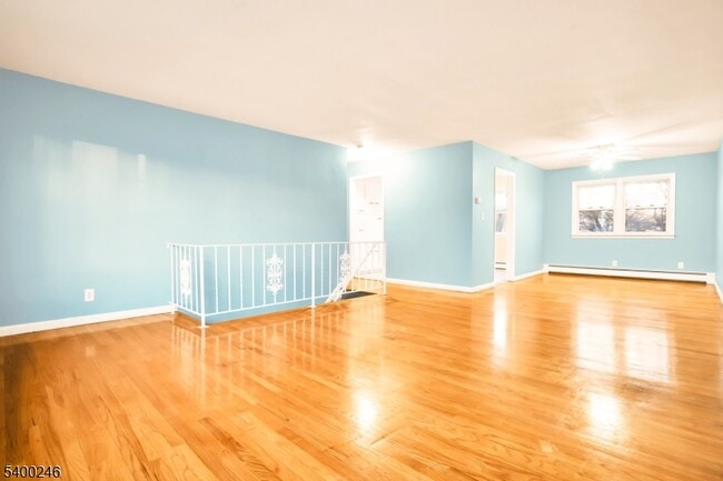 Building Photo - 726 Gates Terrace