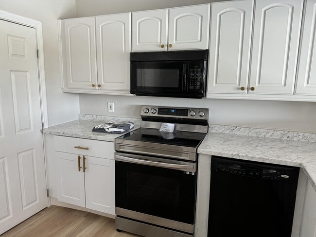 Building Photo - 9309 Galston Dr