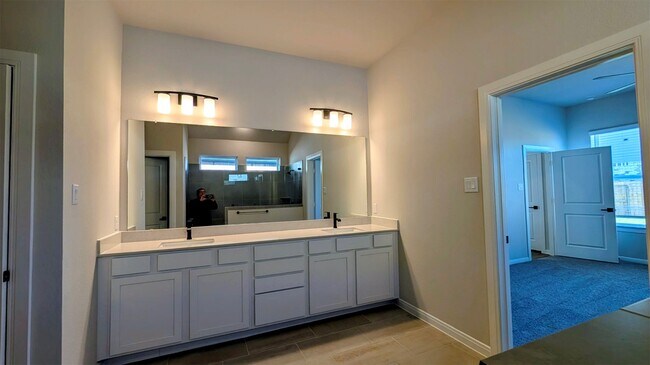 Building Photo - 31814 Blossom Ln