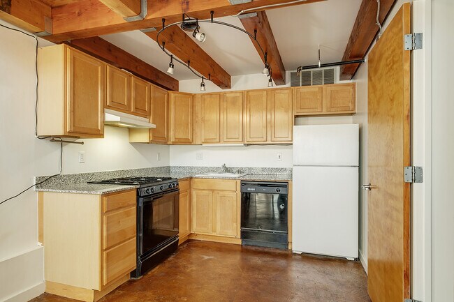 Building Photo - 755 Florida St