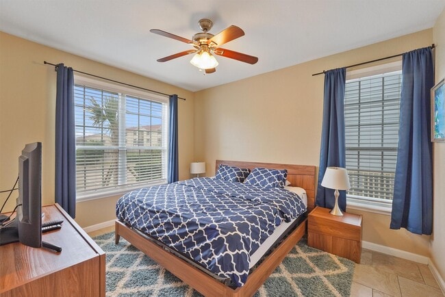 Building Photo - 7000 Seawall Blvd